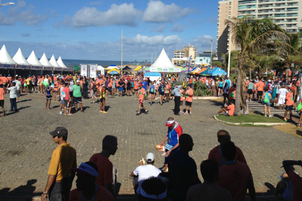 Vários participantes avulsos e grupos de corrida de Salvador e estados vizinhos estiveram presentes (Foto: Divulgação)