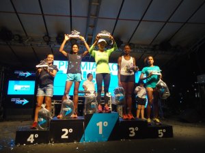 Corrida Noturna de Verão 2013_podio_feminino_10km_menor