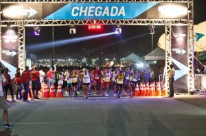 Corrida noturna_de_verao_2013_aratu_online