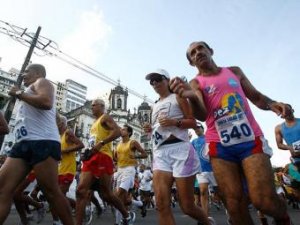 Corrida Sagrada_2014_atletas na largada