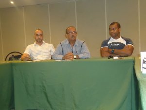 O Prof. Roger, Prof. Og Robson da FBA e o prof. Tuchê estiveram presentes no Encontro de Treinadores (Foto: ATEC-BA)