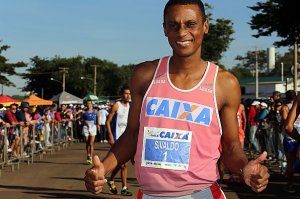 O atleta Sivaldo Viana lidera o Ranking CAIXA/CBAt de Corredores de Rua de 2014 (Foto: Fernanda Paradizo/adorofoto)
