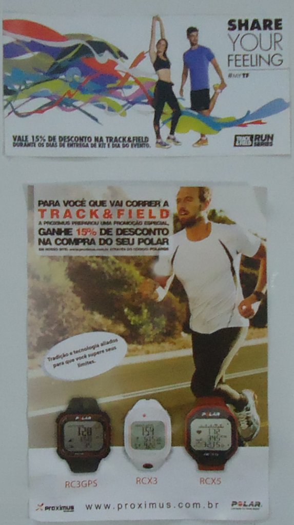 A entrega dos kits para a Corrida Track&Field Run Series Shopping Barra